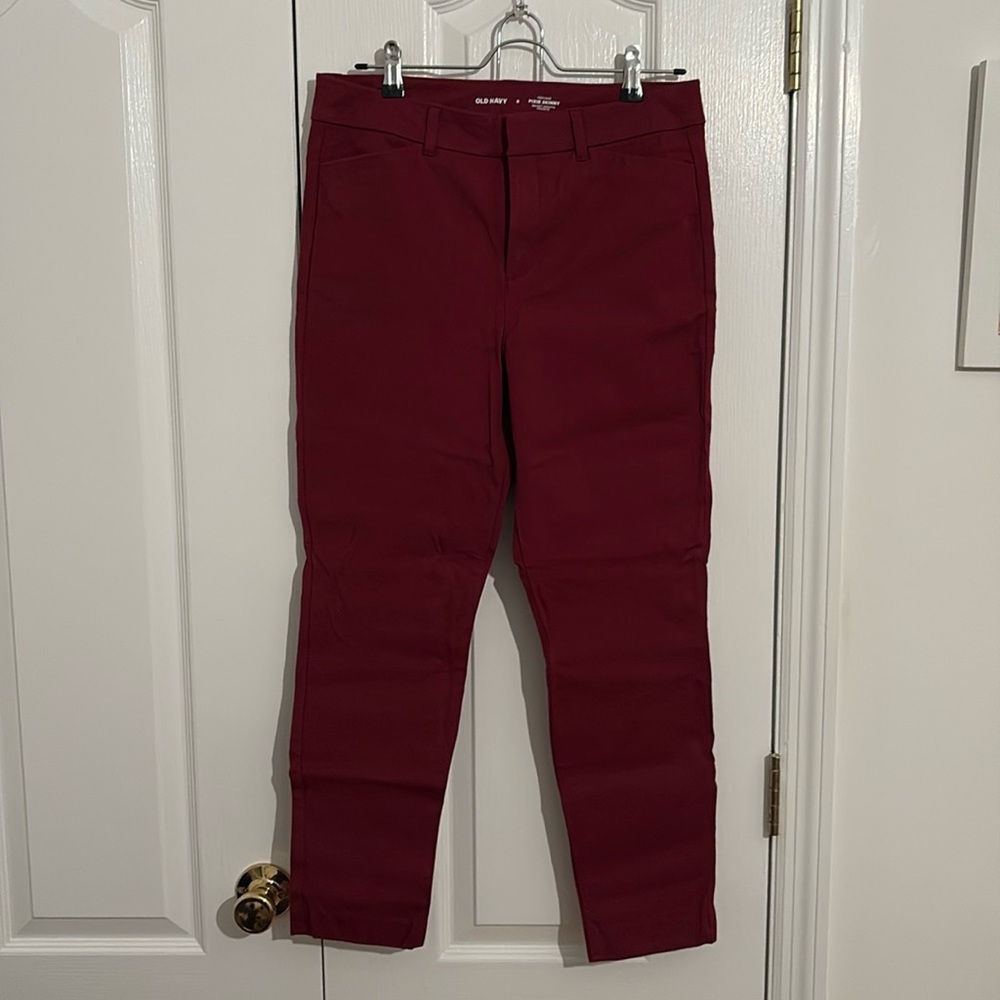 Old Navy women’s high-waisted pixie skinny ankle pants